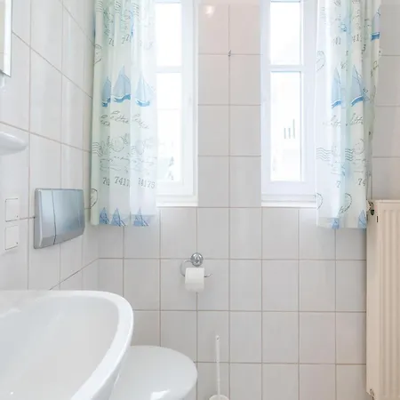 Fuer Zwei In Mit Balkon * Sellin (Rugen)