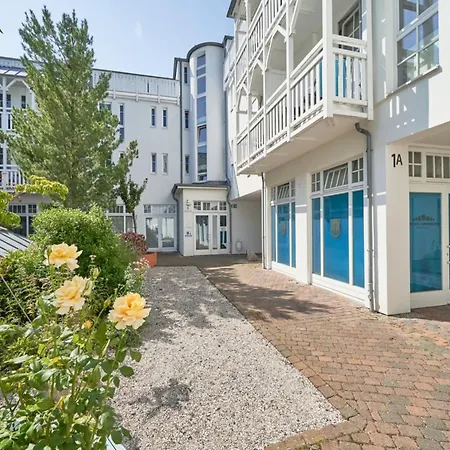Fuer Zwei In Mit Balkon Sellin (Rugen)